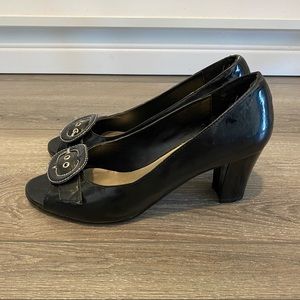 Nygard collection black heels